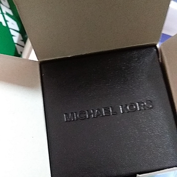 Michael Kors Mercer MK-5725 - Picture 5 of 5